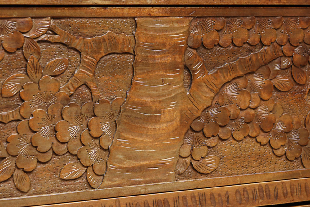 桜の木が引き出し前面に美しく描かれた軽井沢彫りの鏡台　BB3236