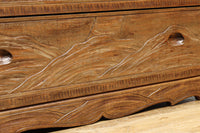 桜の木が引き出し前面に美しく描かれた軽井沢彫りの鏡台　BB3236