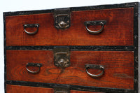 味わい深い古色に包まれたアイアンフレーム付き最上小箪笥　BB3240