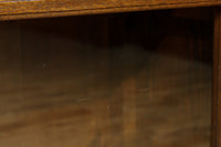 前面総オーク！！ゆったりとした造りでディスプレイが映えるレトロガラスケース　BB3242