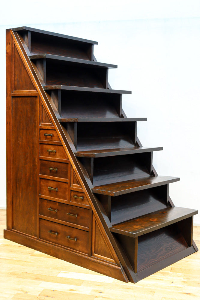 大珍品‼ 当時の生活の知恵から生まれた三面収納•両面使い階段箪笥　BB3244