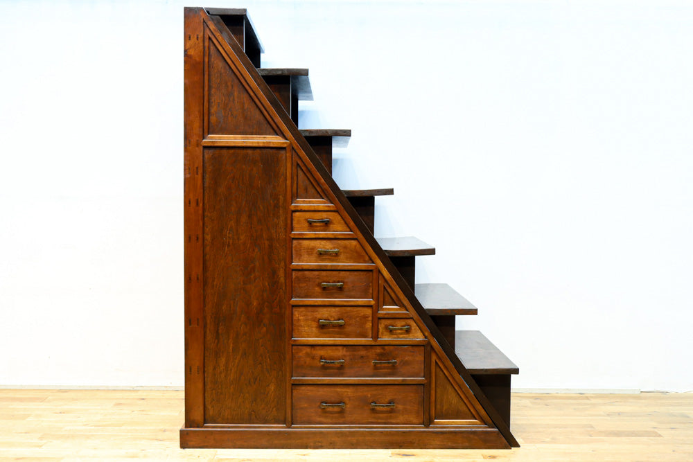 大珍品‼ 当時の生活の知恵から生まれた三面収納•両面使い階段箪笥　BB3244