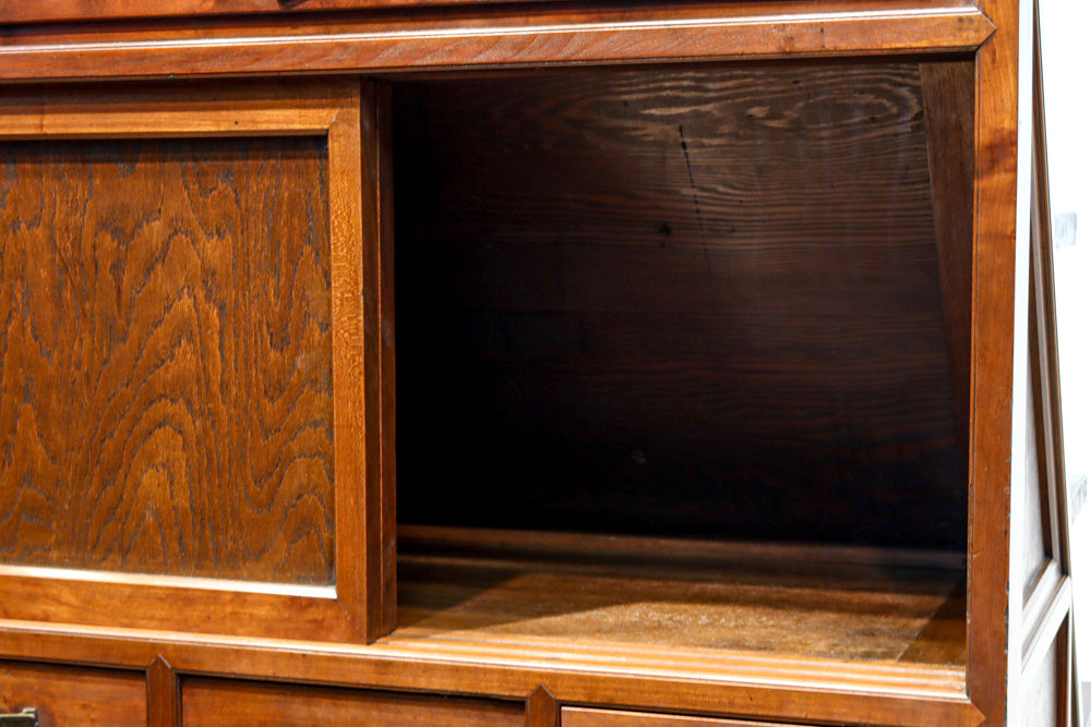 大珍品‼ 当時の生活の知恵から生まれた三面収納•両面使い階段箪笥　BB3244