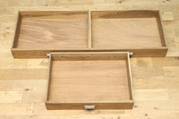 美しい木地色の風合いにゆらゆらガラスが映える前面オークガラスケース　BB3245