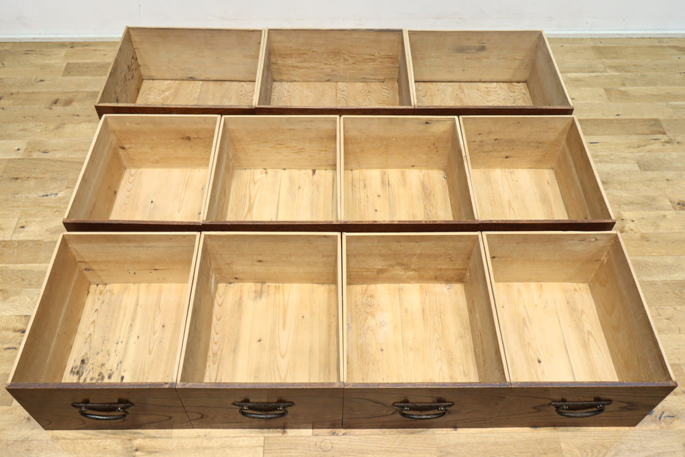 リビングの収納に！！上質で風情溢れる収納箪笥　BB3247