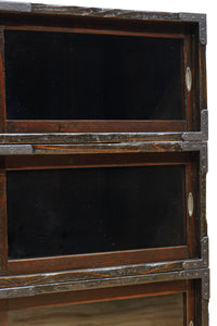 珍品!! 味わいある風合いをした引き違い戸のスタッキング式ガラスケース　BB3249