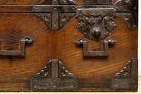 江戸時代!! 上品な欅杢目の流れる品格漂う酒田帳場箪笥　BB3250