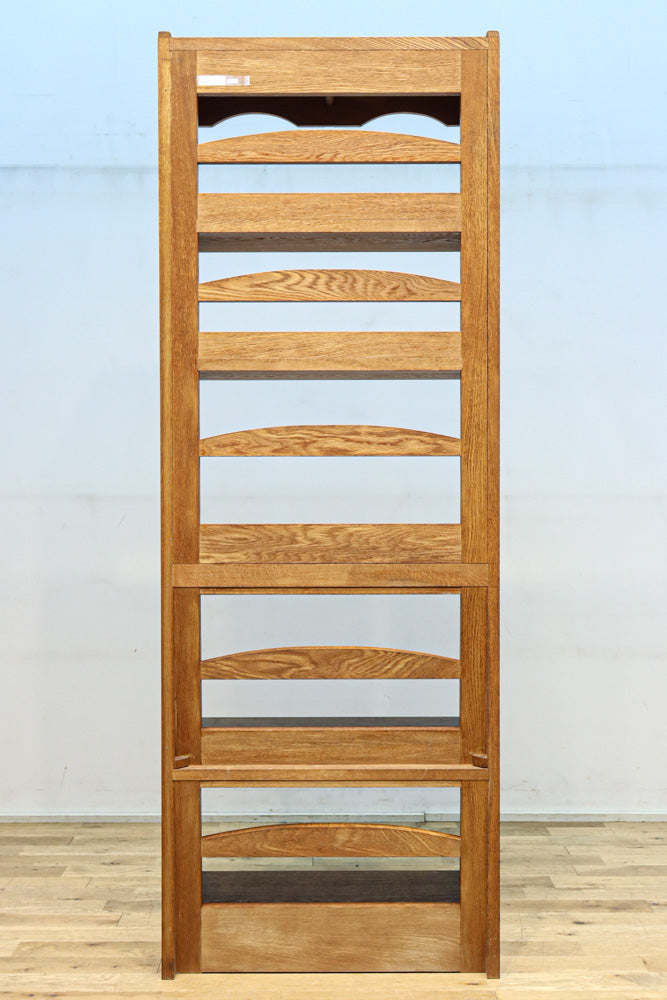 落ち着いた佇まいが上品な飾り棚BB3251