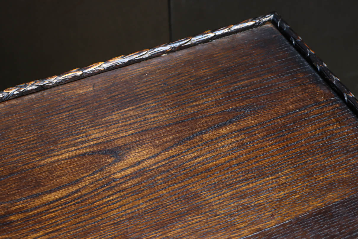 レリーフ彫刻で飾られたエレガントなワゴン　BB3256