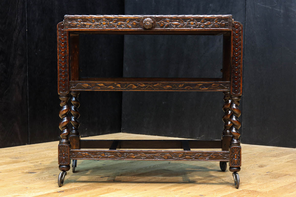 レリーフ彫刻で飾られたエレガントなワゴン　BB3256