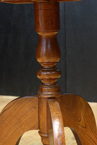 上品なデザインで落ち着きのあるコーヒーテーブル　BB3257