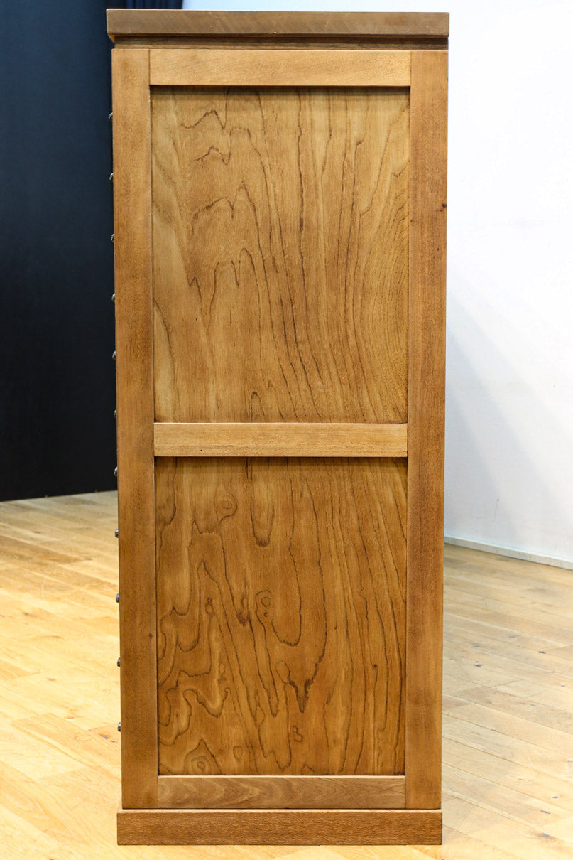 大珍品！！引き出し88杯を備えた黒柿の味わいが素敵な圧巻の大容量収納箪笥BB3258