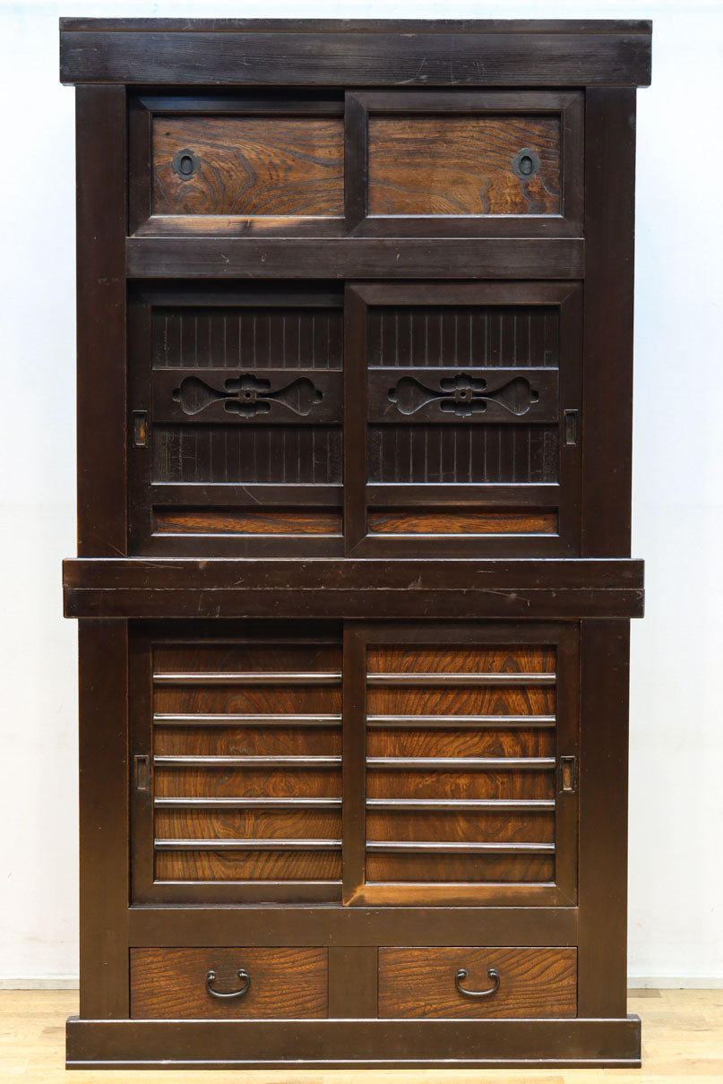 稀少サイズ!!　渋みを増した古色の風格漂う3尺京水屋箪笥　BB3260