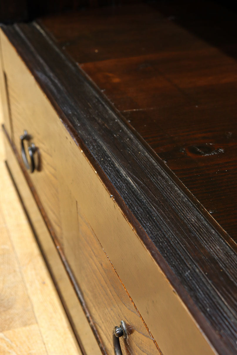 稀少サイズ!!　渋みを増した古色の風格漂う3尺京水屋箪笥　BB3260