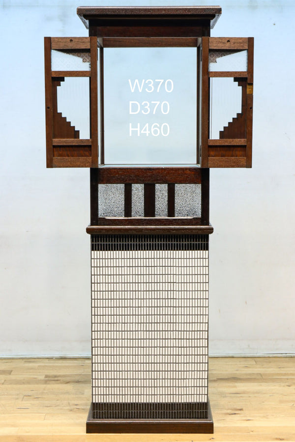 高さ1570ミリ!! ディスプレイが引き立つタイル細工のレトロ五面ガラスケース　BB3261