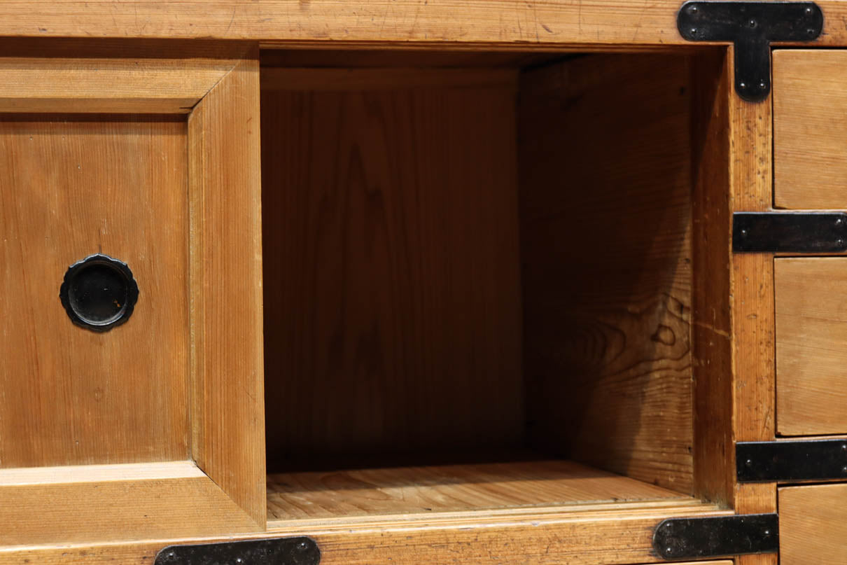 Merchant Chest BB3270