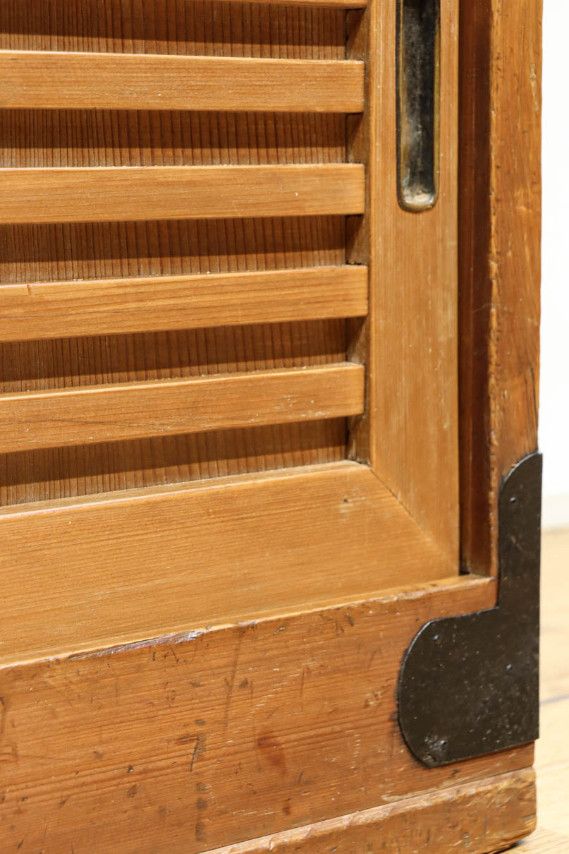 Merchant Chest BB3270