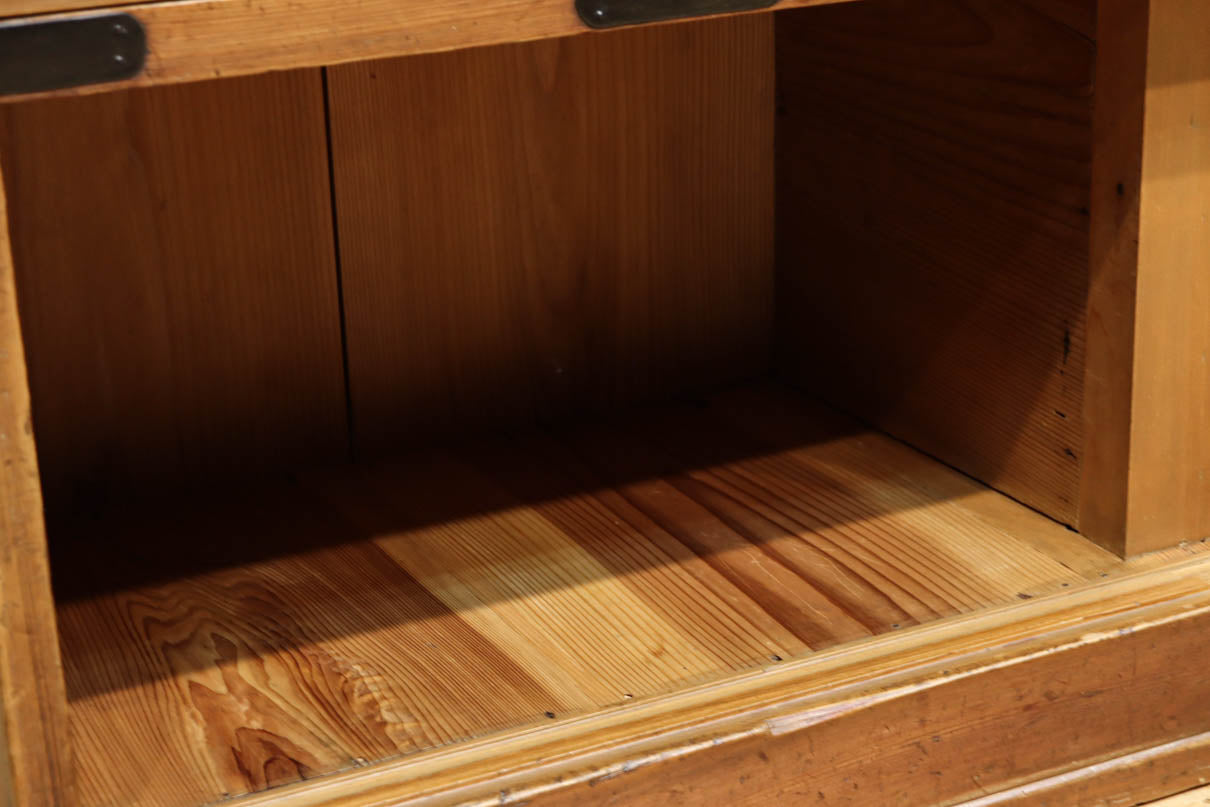 Merchant Chest BB3270