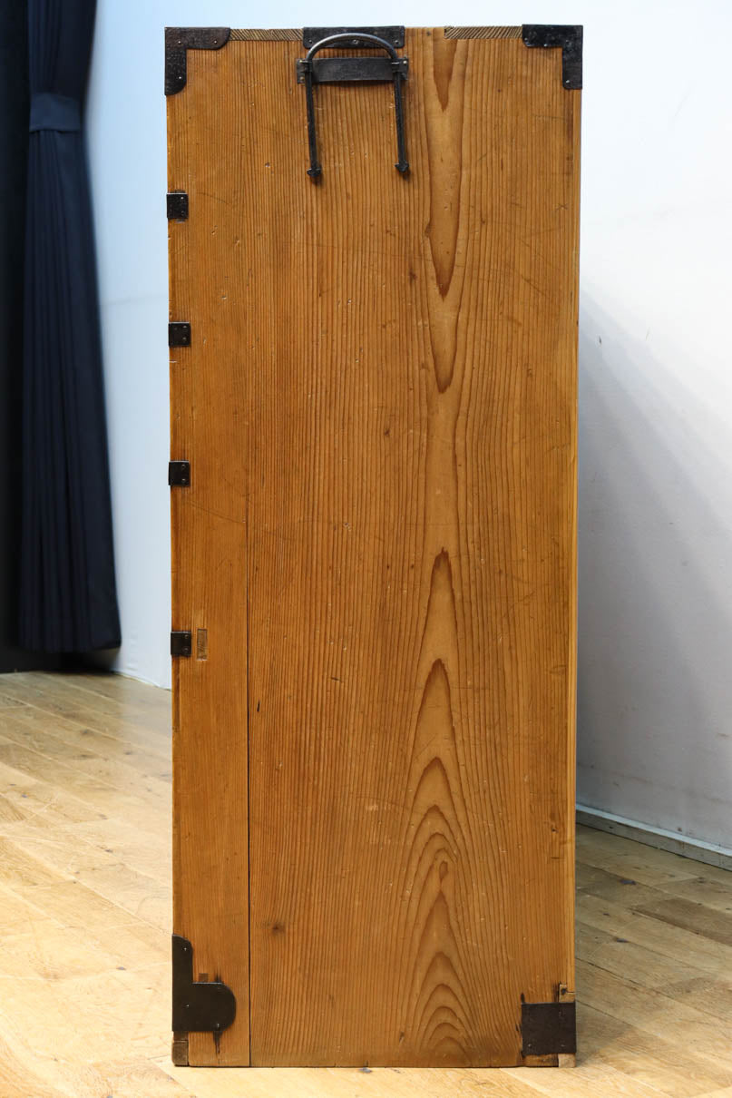 Merchant Chest BB3270