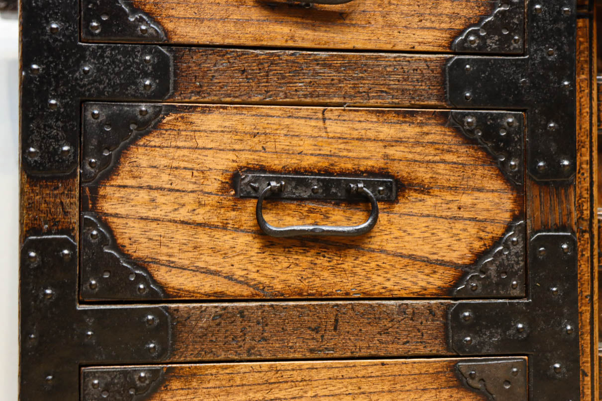 テレビ台に！！欅作りのローチェスト　BB3271