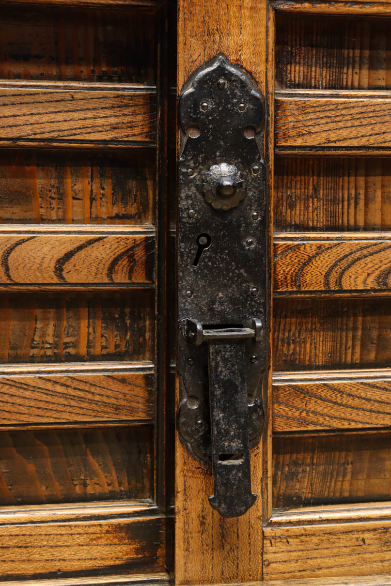 テレビ台に！！欅作りのローチェスト　BB3271