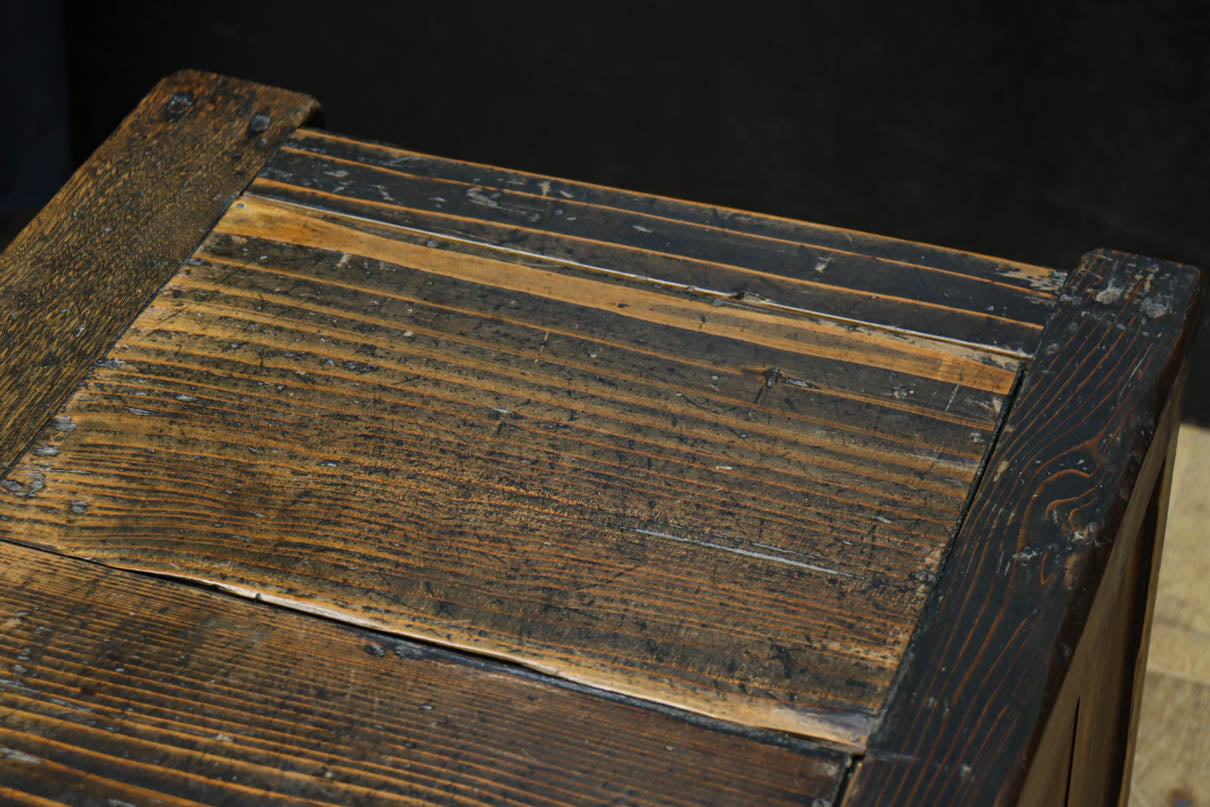 テレビ台に！！欅作りのローチェスト　BB3271