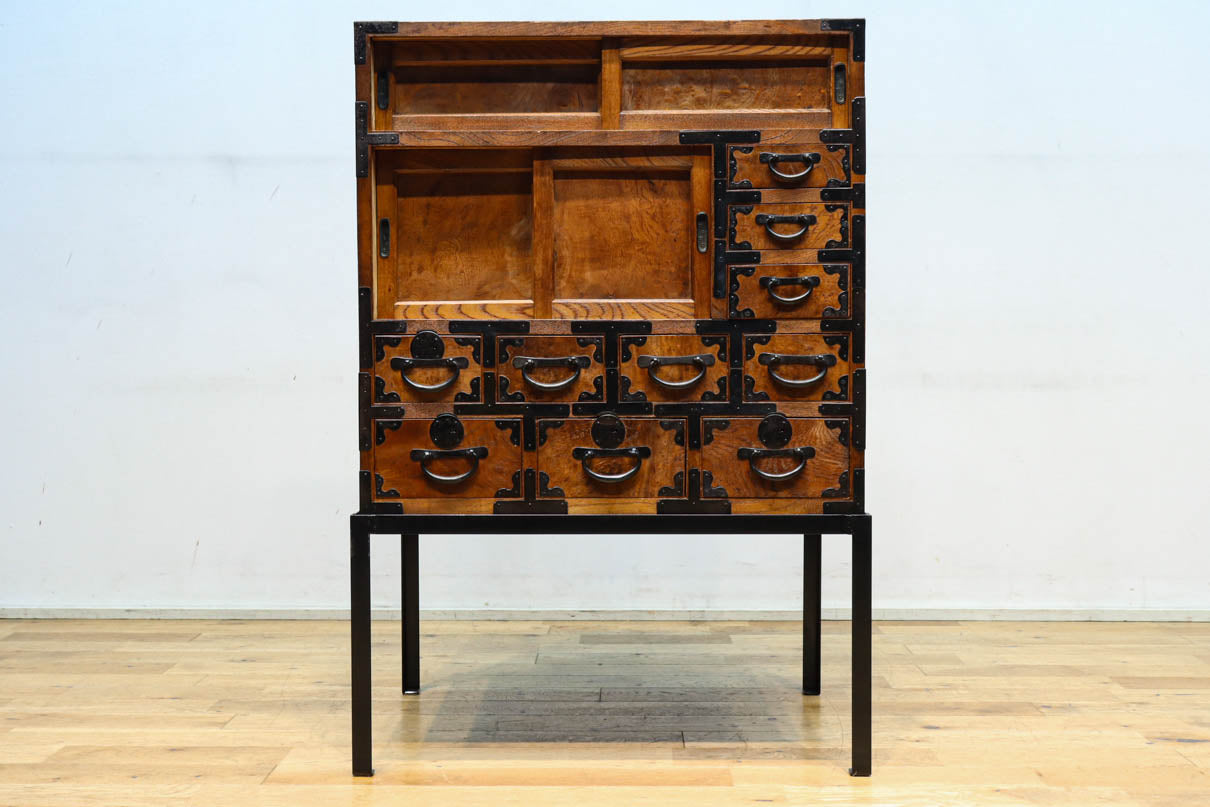 Merchant Chest BB3272