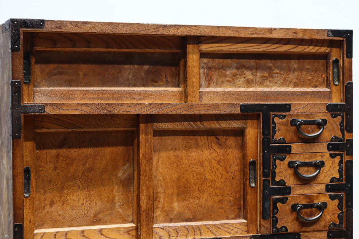 Merchant Chest BB3272