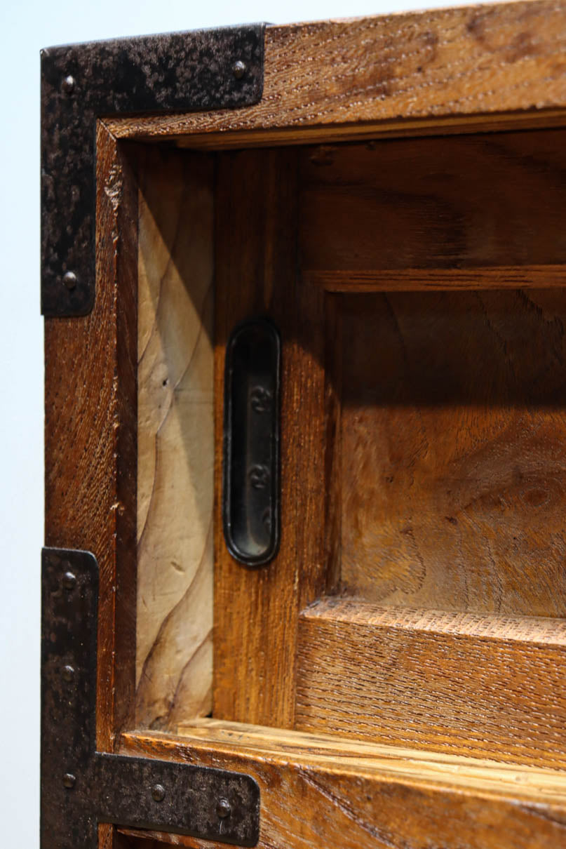 Merchant Chest BB3272