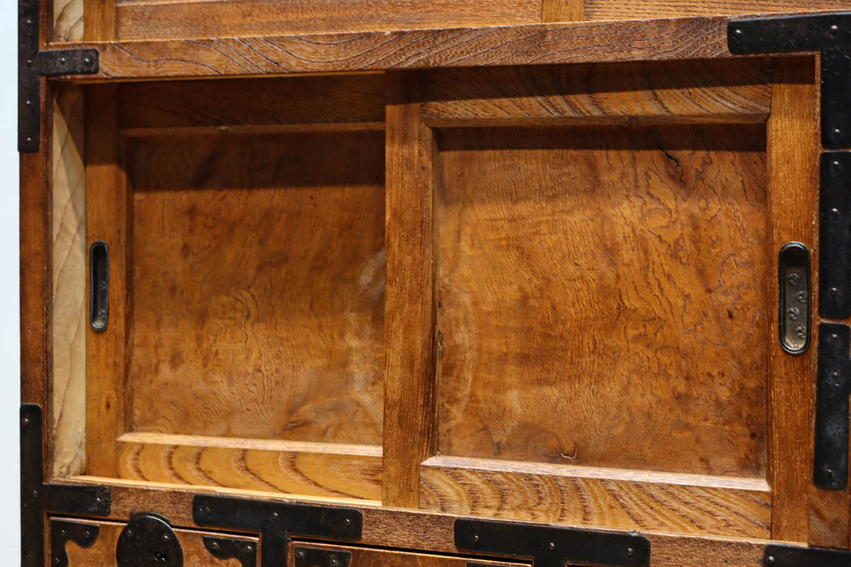 Merchant Chest BB3272