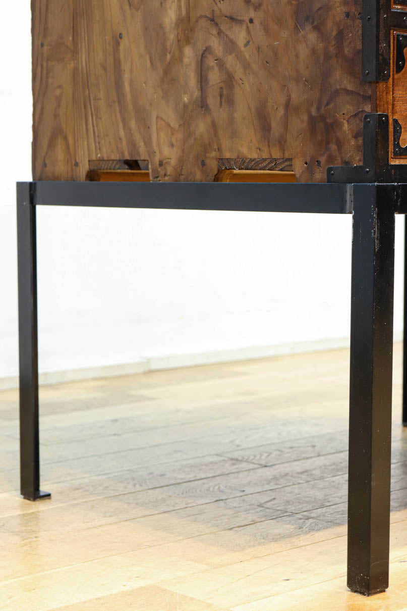 Merchant Chest BB3272