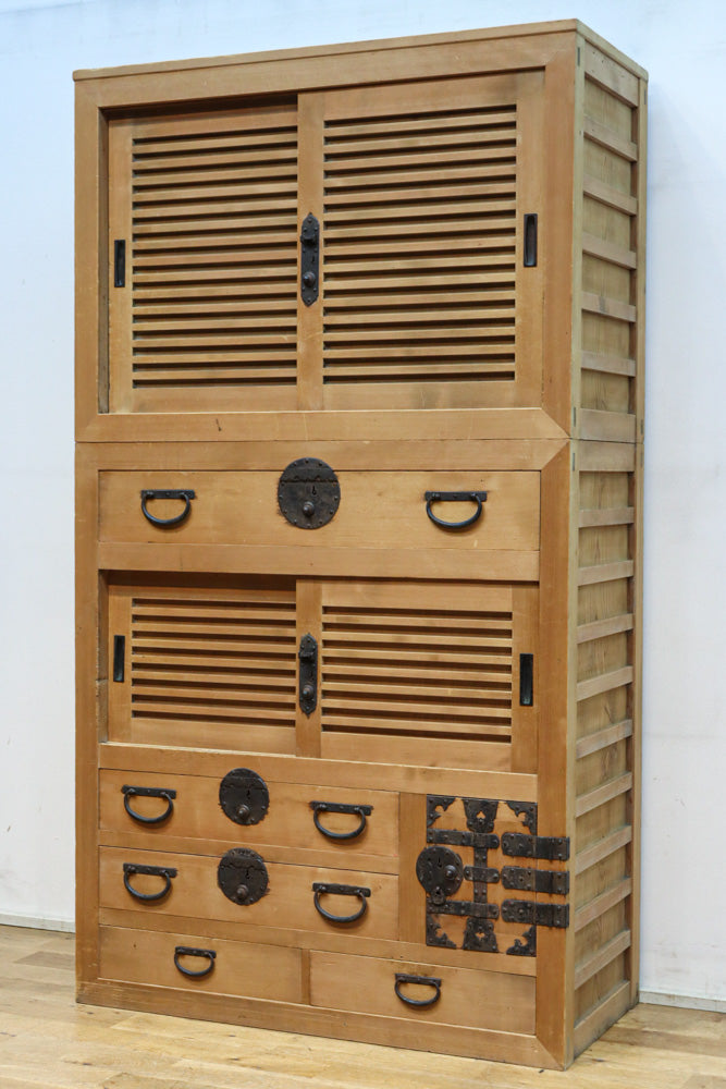 Merchant Chest BB3277