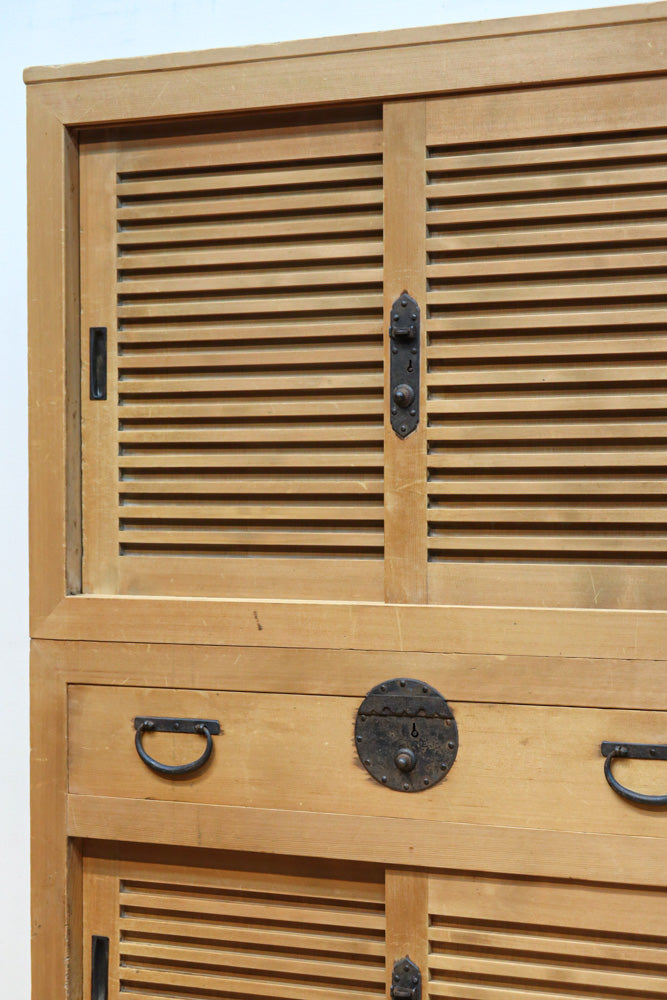 Merchant Chest BB3277