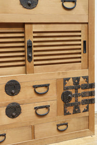 Merchant Chest BB3277