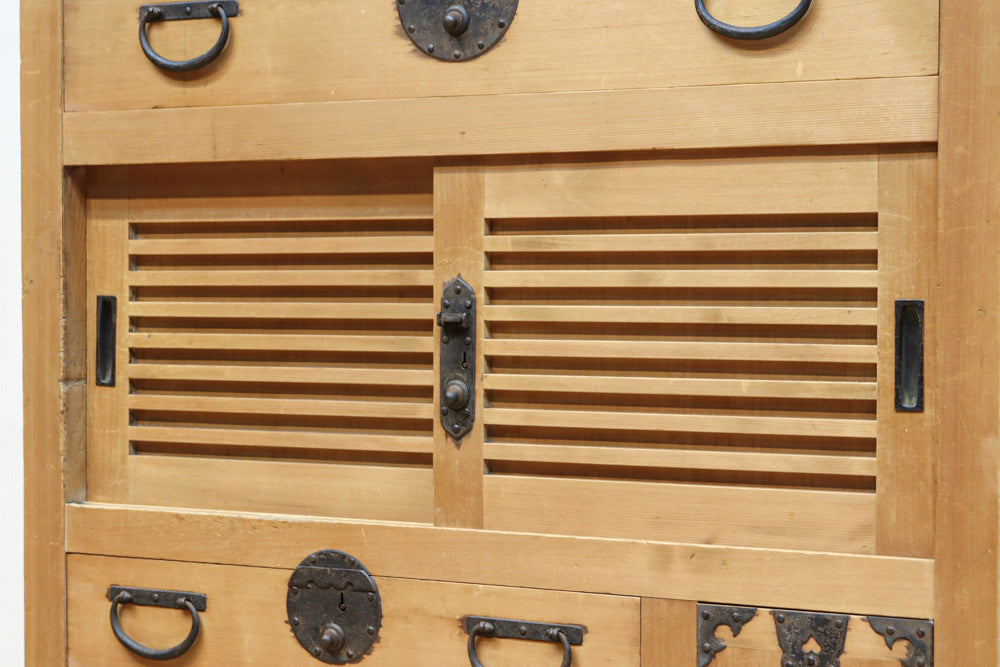 Merchant Chest BB3277