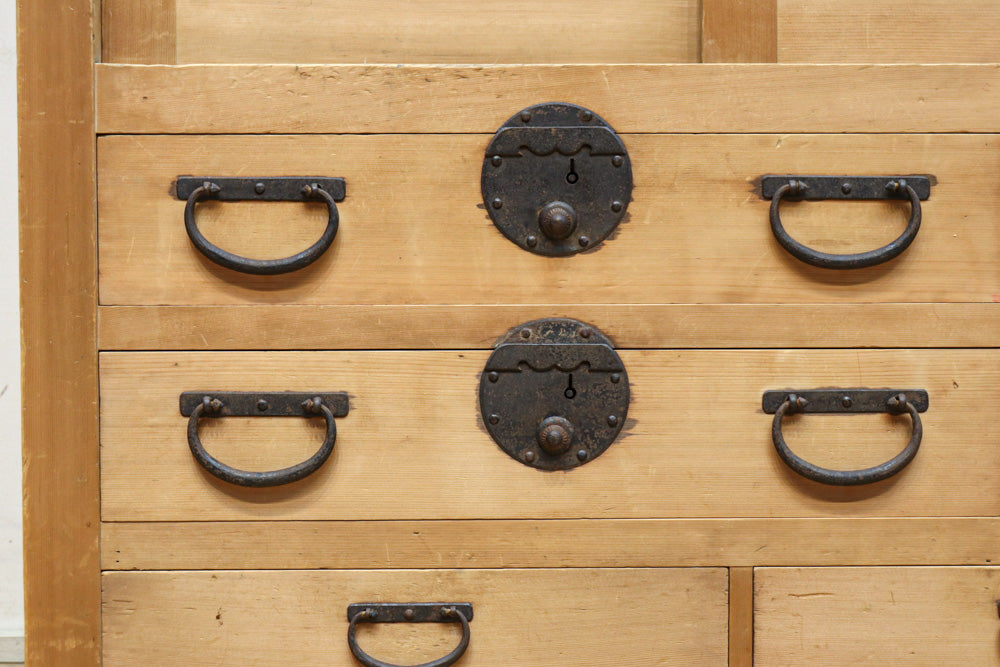 Merchant Chest BB3277