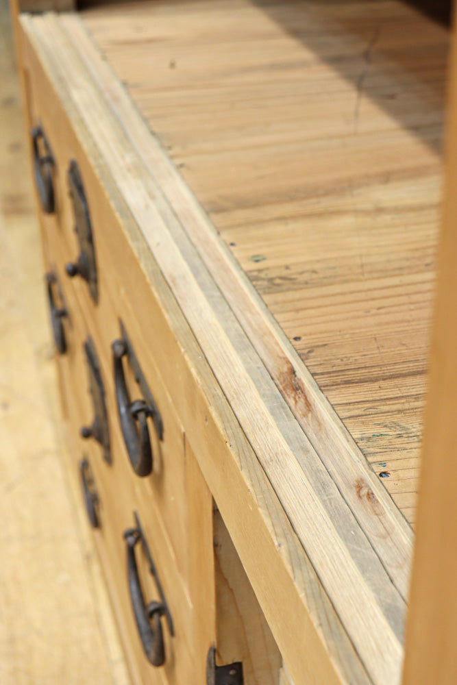 Merchant Chest BB3277