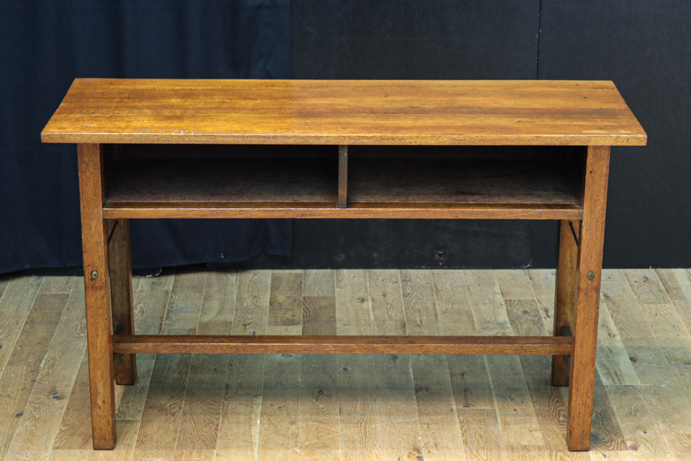 Retro Furniture BB3290