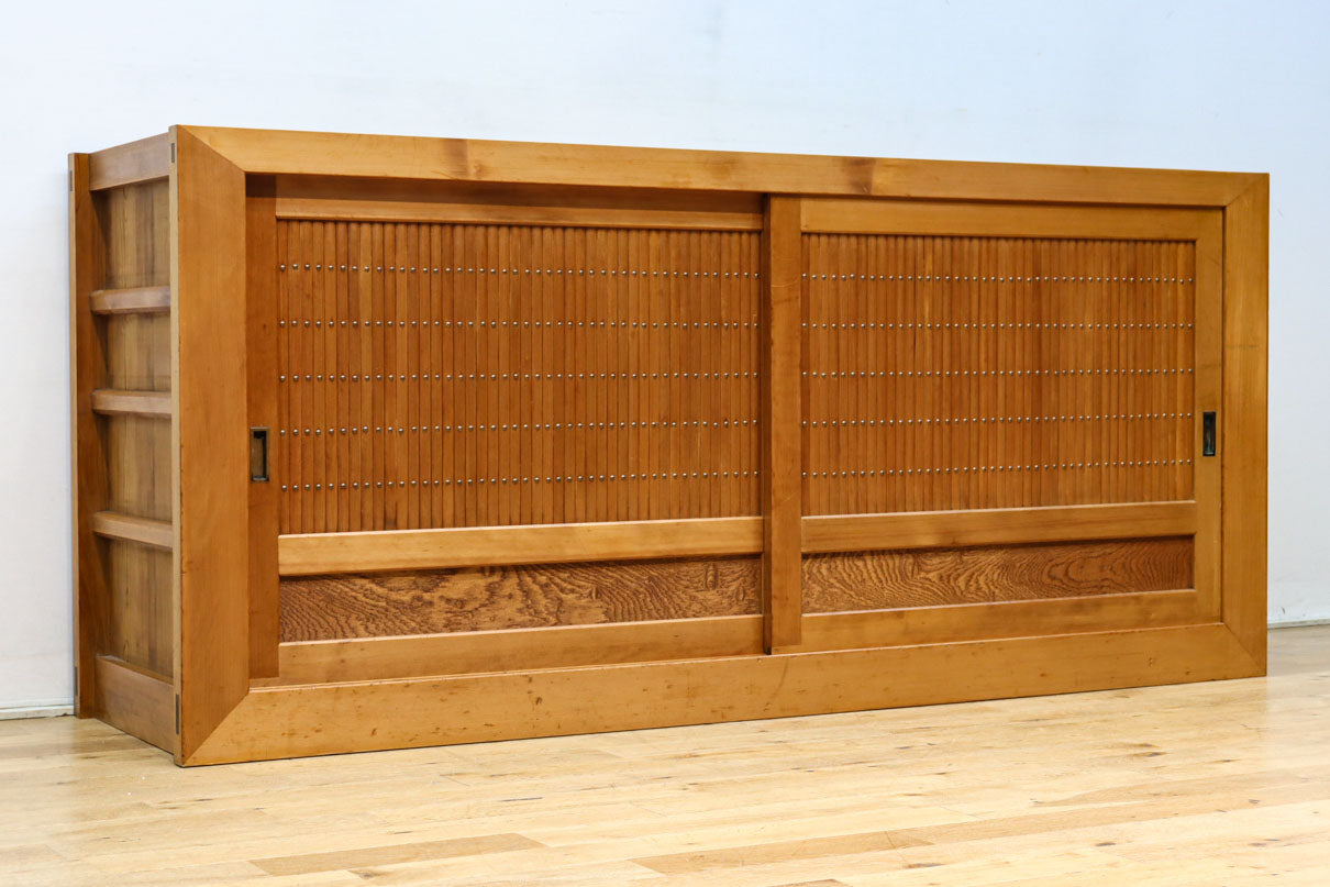 稀少！！繊細に丸く面取りされた格子が上品な木地近江水屋箪笥　BB3293