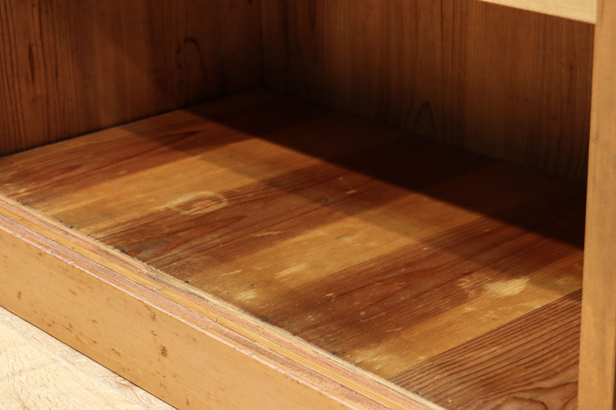 稀少！！繊細に丸く面取りされた格子が上品な木地近江水屋箪笥　BB3293