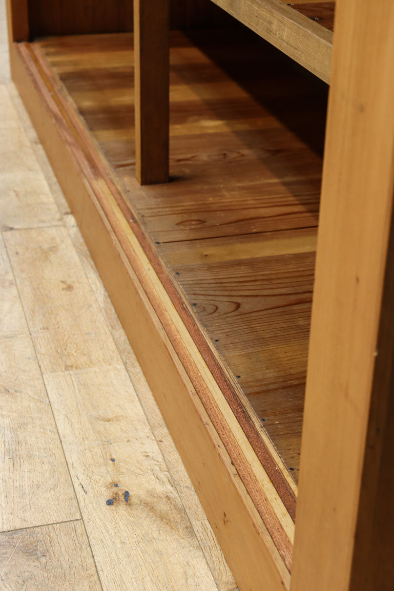 稀少！！繊細に丸く面取りされた格子が上品な木地近江水屋箪笥　BB3293