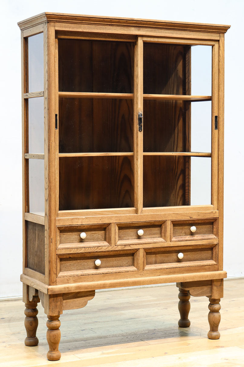 Three-sided glass case BB3294