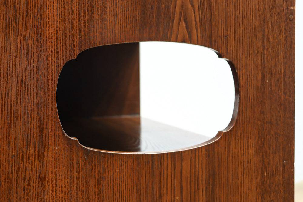 伝統的な網代編みの趣きを身近に感じられる茶箪笥　BB3299