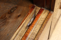 極上の杢目に艶やかな光沢が放つ上品な佇まいの階段箪笥　BB3300