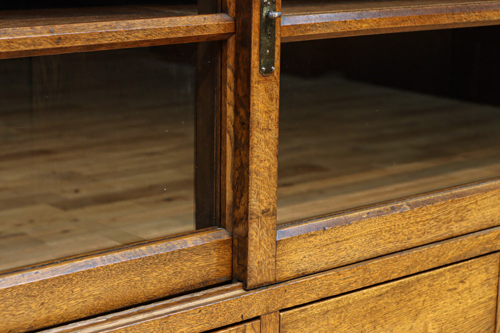 稀少幅1570ミリ!!レトロガラスの優しい風合いが味わい深いガラスケース　BB3301