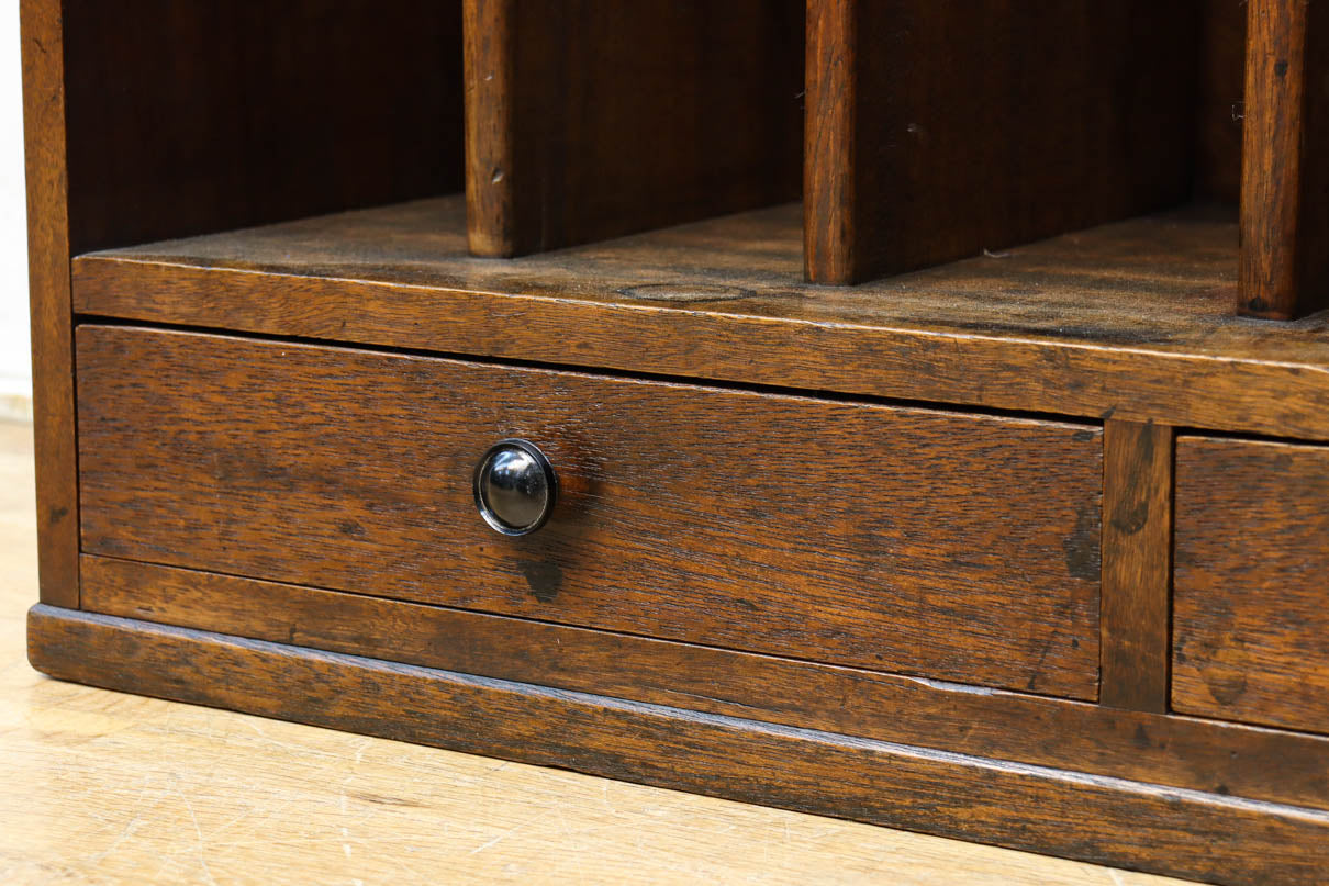 穏やかな色彩で使い勝手の良い小箪笥　BB3306