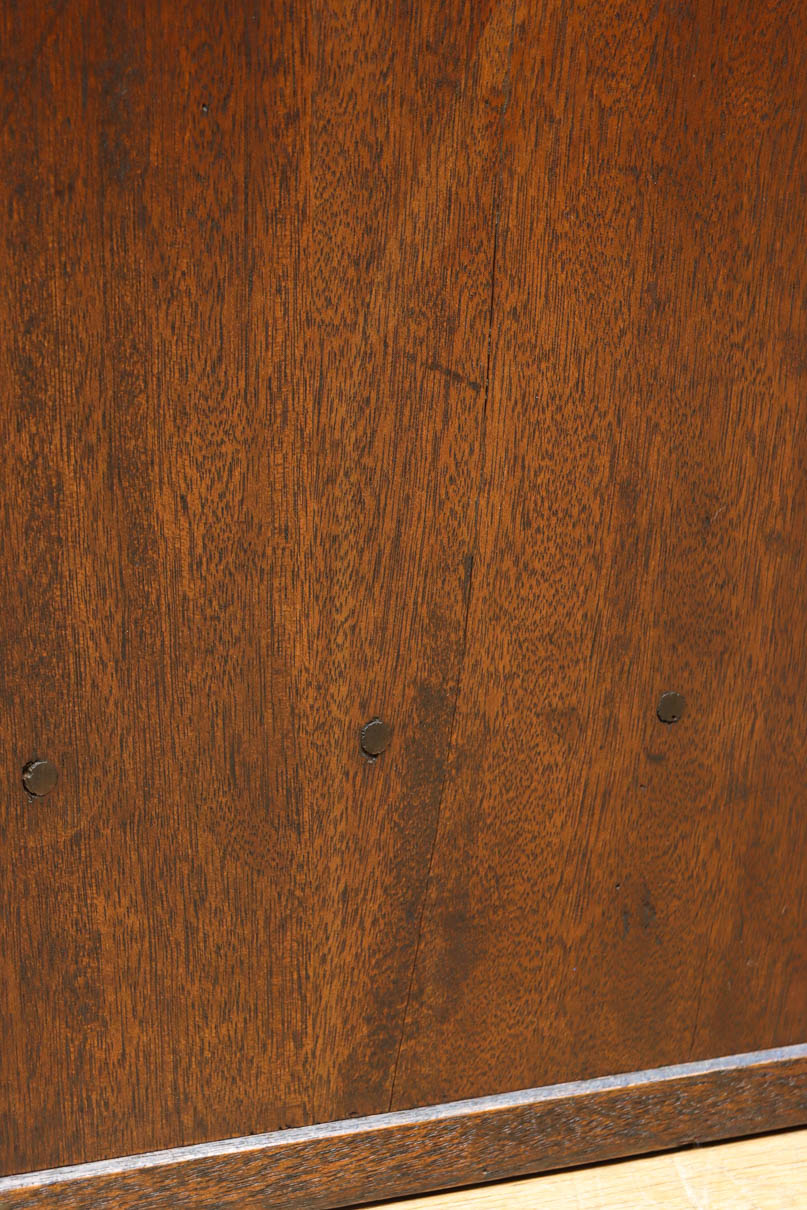 穏やかな色彩で使い勝手の良い小箪笥　BB3306