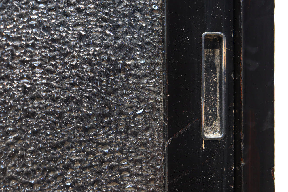 ダイヤガラスが煌めくレトロモダンなアイアンフレーム付きガラスケース　BB3312