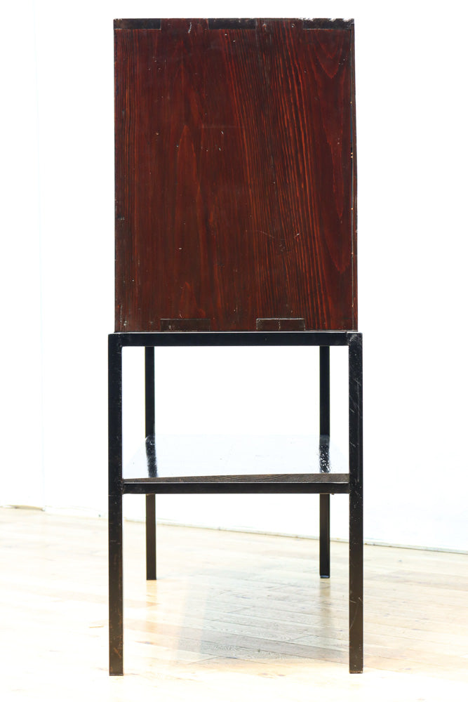 ダイヤガラスが煌めくレトロモダンなアイアンフレーム付きガラスケース　BB3312