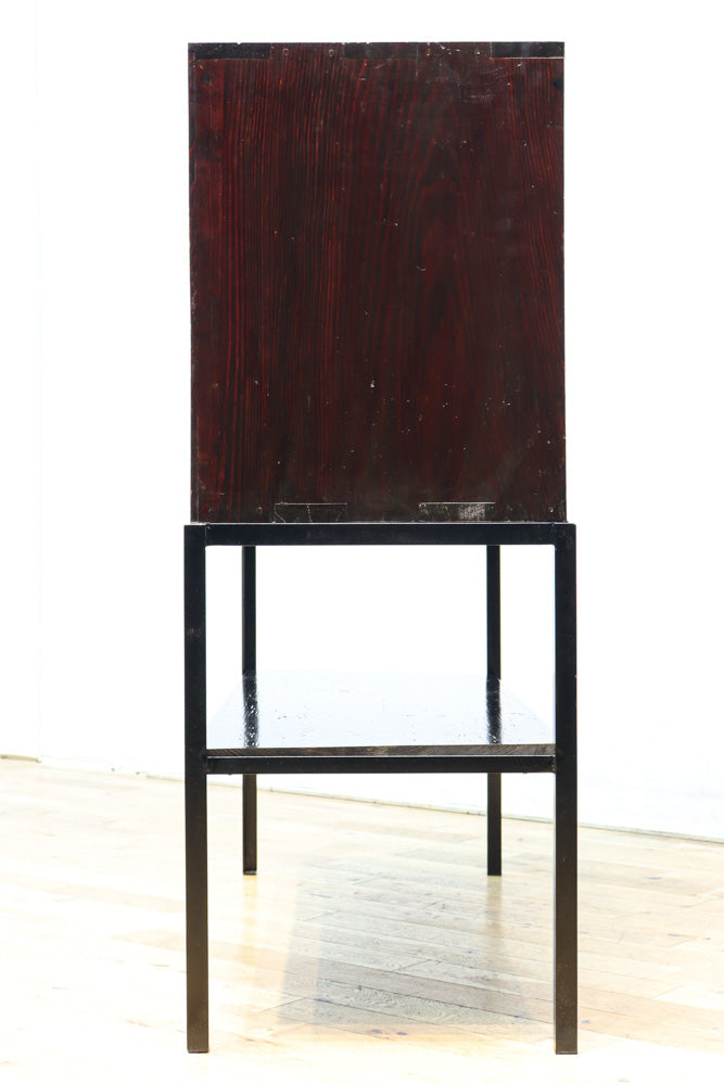 ダイヤガラスが煌めくレトロモダンなアイアンフレーム付きガラスケース　BB3312